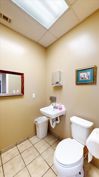 More Photos Of 113 Bo Bo Dr, Crystal Springs Freestanding For Lease