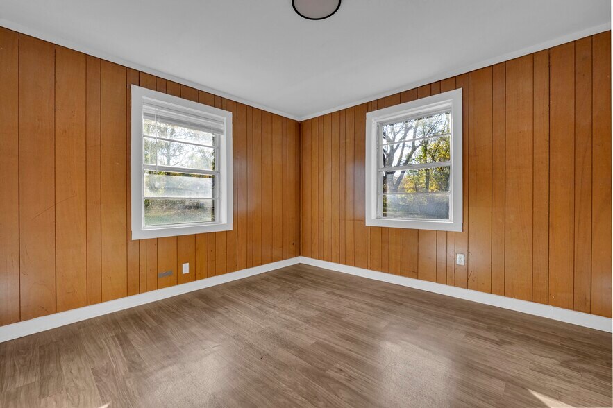 More Photos Of 74 Tom Bayne St, West Point Multifamily For Sale