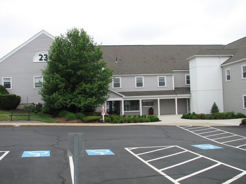 More Photos Of 23 Stiles Rd, Salem Medical For Sale
