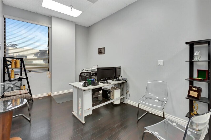 More Photos Of 1061 S Melrose St, Placentia Warehouse For Sale