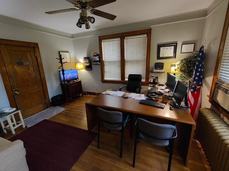 More Photos Of 142 Oak Tree Ave, South Plainfield Office For Lease