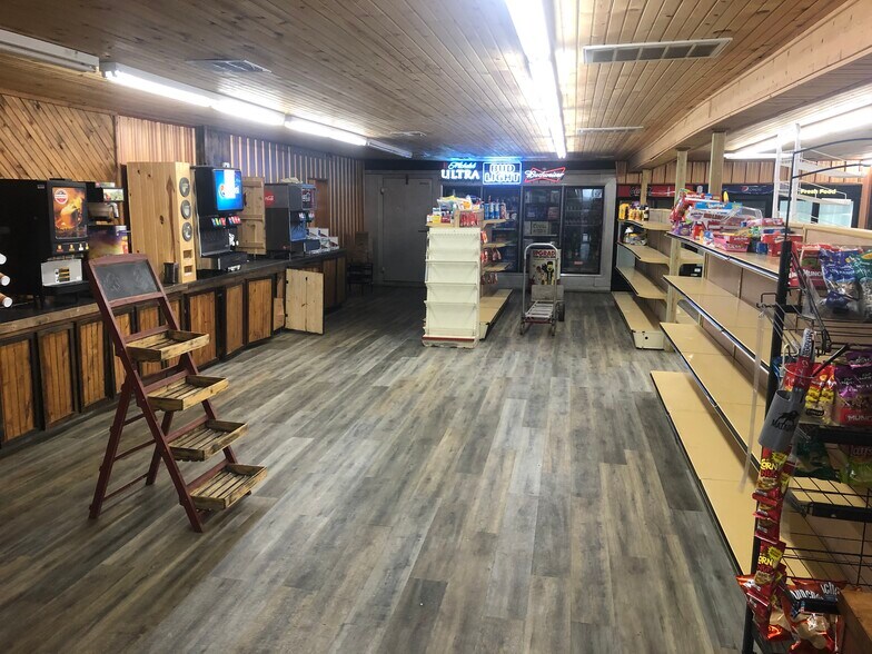 More Photos Of 101 Shawnee Ave, Cromwell Service Station For Sale