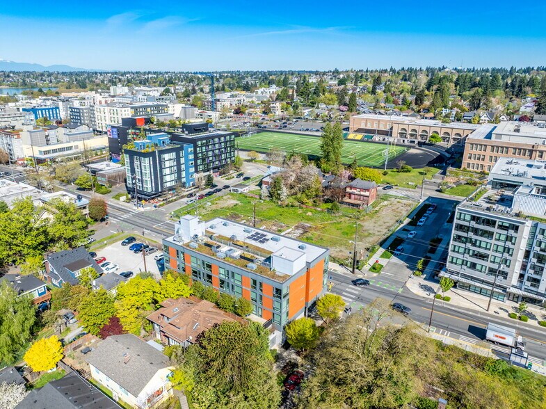 More Photos Of 1319 NE 65th St, Seattle Apartments For Sale
