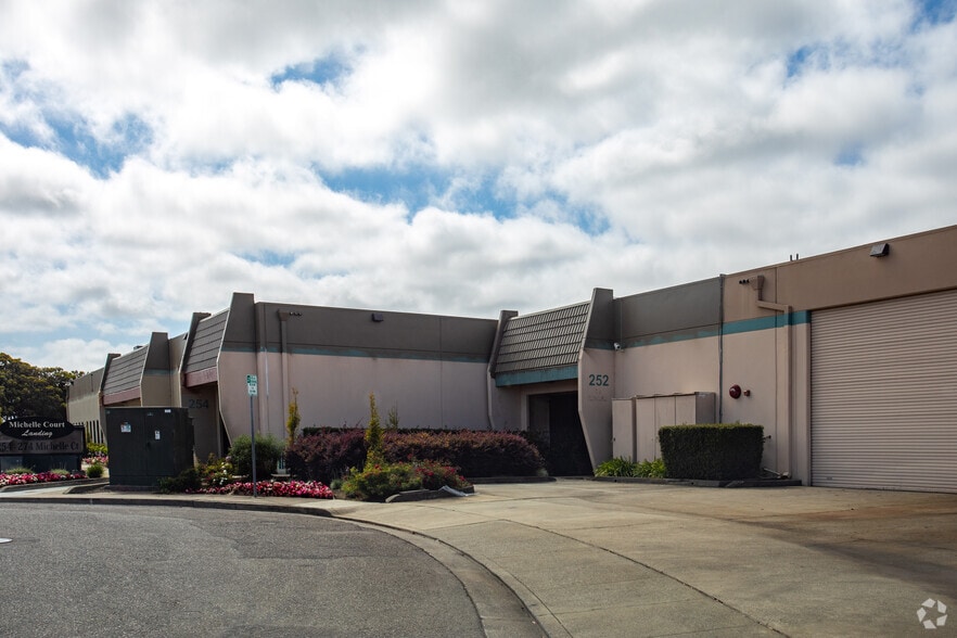 More Photos Of 250-278 Michele Ct, South San Francisco Warehouse For Lease