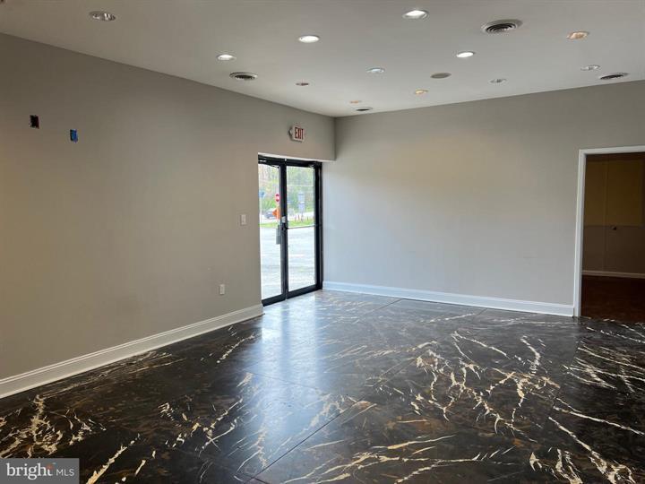 More Photos Of 6404 Telegraph Rd, Alexandria Freestanding For Lease