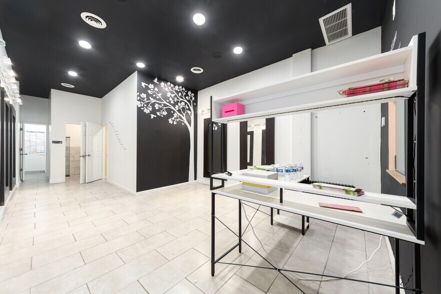 More Photos Of 338 Rogers Ave, Brooklyn Flex For Lease