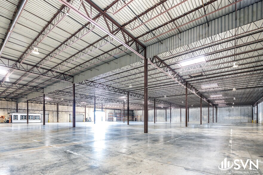 More Photos Of 1025 Russell Cave Rd, Lexington Warehouse For Lease