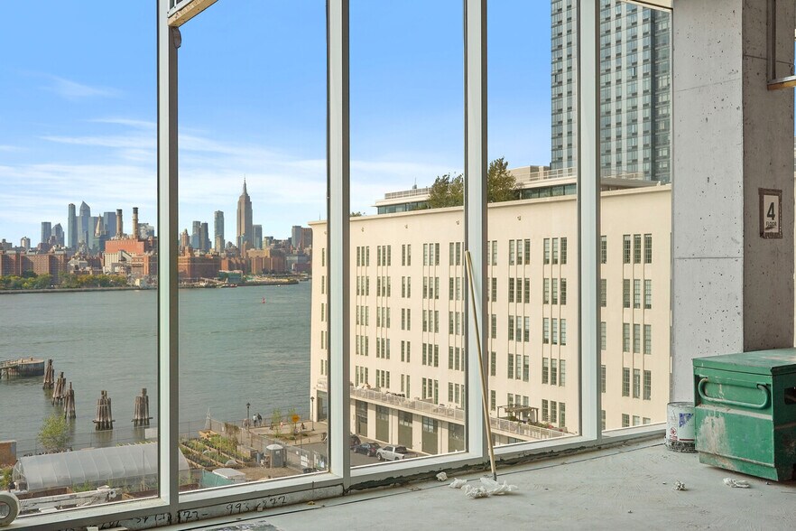 More Photos Of 200 Kent Ave, Brooklyn Coworking Space