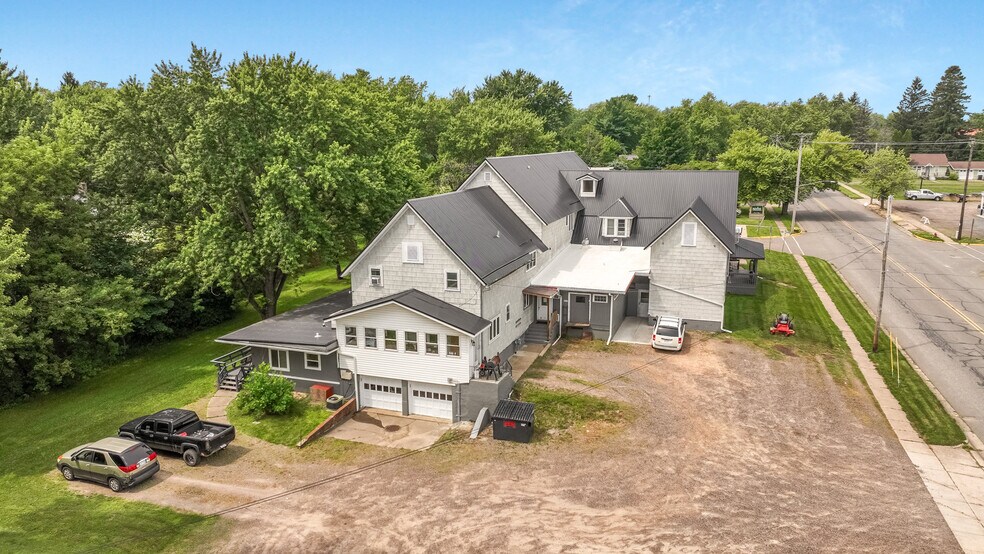 More Photos Of 106 S Harding St, Owen Apartments For Sale