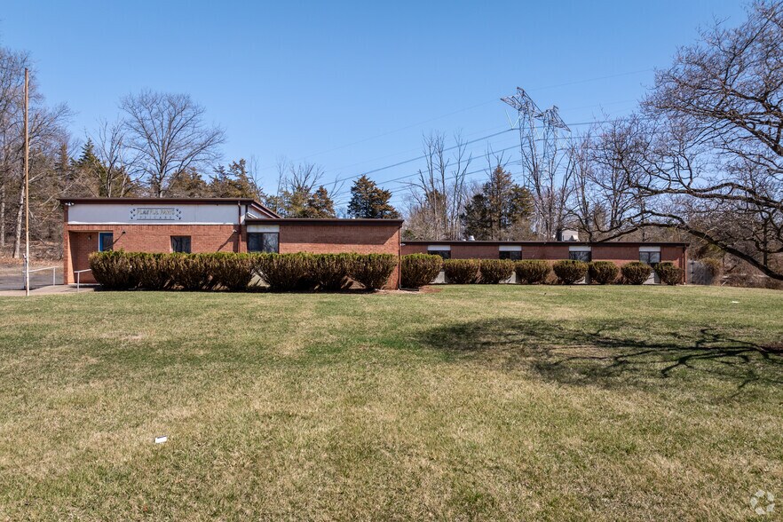 More Photos Of 64 Highway 202/31, Ringoes General Retail For Sale