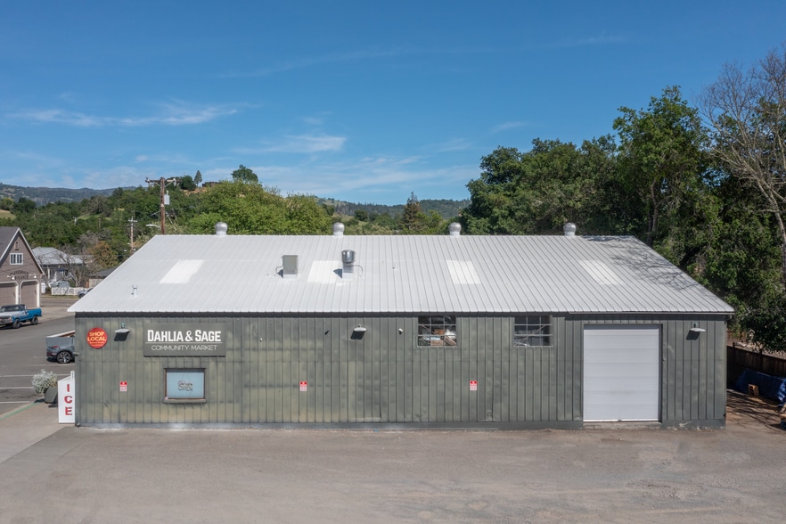 More Photos Of 115 E 2nd St, Cloverdale Warehouse For Sale