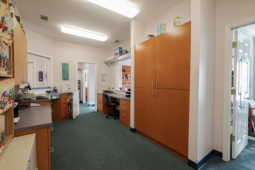 More Photos Of 3802 N Druid Hills Rd, Decatur Office Residential For Sale