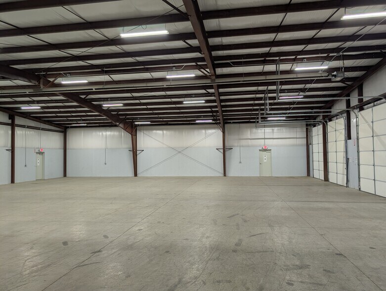 More Photos Of 4089 Pepperell Way, Dublin Manufacturing For Lease