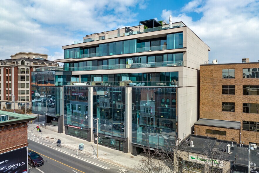 More Photos Of 1027 Yonge St, Toronto Apartments For Lease