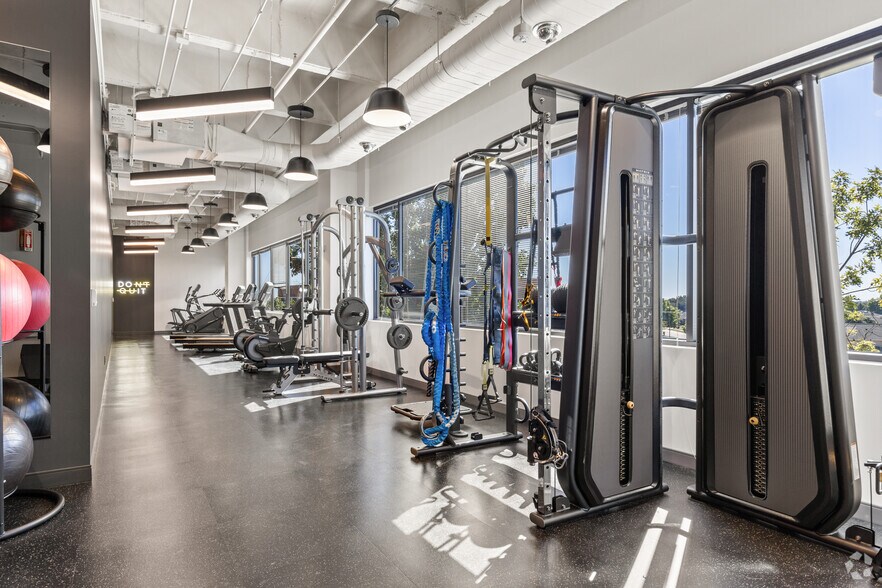 More Photos Of 1801 Alma Dr, Plano Office For Lease