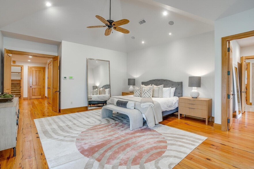 More Photos Of 4301 County Road 707, Cleburne Lodge Meeting Hall For Sale