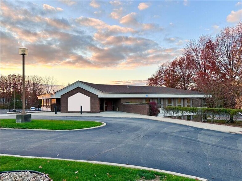 More Photos Of 2599 Wilmington Rd, New Castle Office For Sale