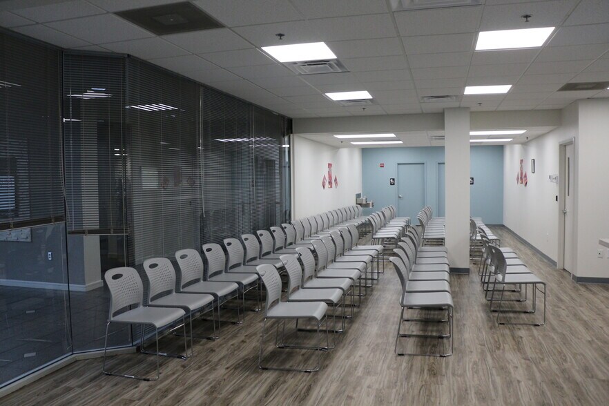 More Photos Of 1090 Northchase Pky SE, Marietta Loft Creative Space For Sale