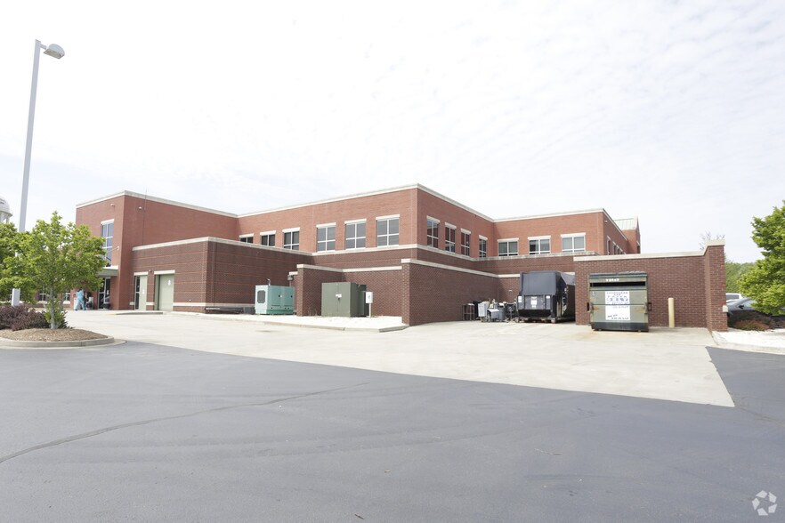 More Photos Of 1330 Boiling Springs Rd, Spartanburg Medical For Sale