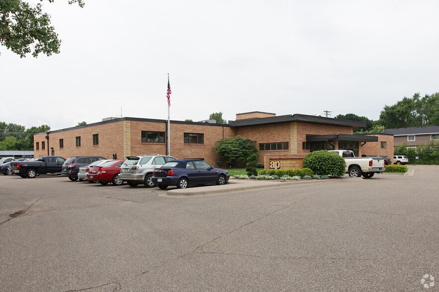 Primary Photo Of 6701 W 23rd St, Saint Louis Park Warehouse For Lease