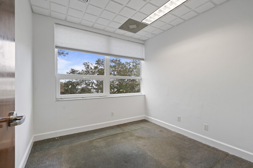 More Photos Of 1735 W Hibiscus Blvd, Melbourne Medical For Lease