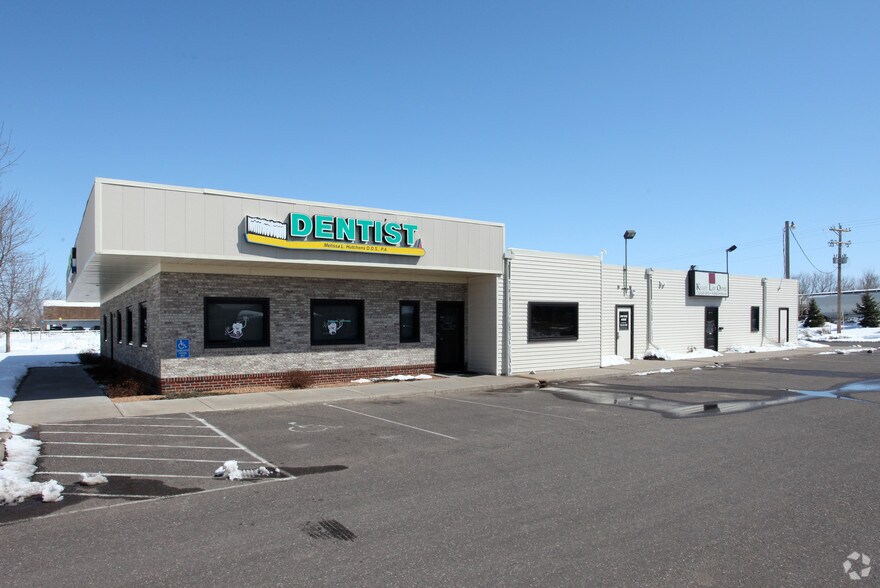 Primary Photo Of 538 Main St, Cambridge Medical For Sale