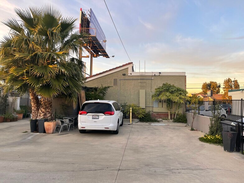 More Photos Of 10616-10622 Katella Ave, Anaheim Loft Creative Space For Sale