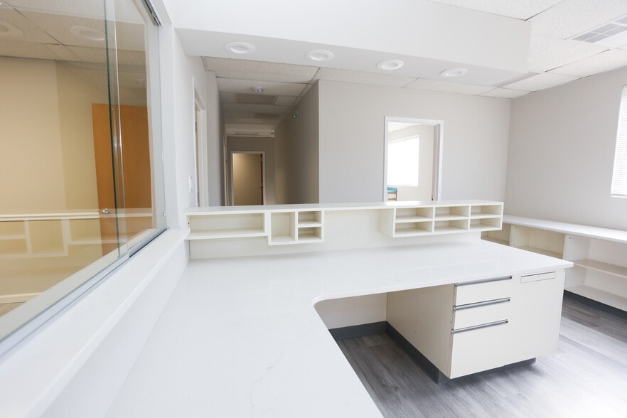 More Photos Of 180 White Rd, Little Silver Medical For Lease