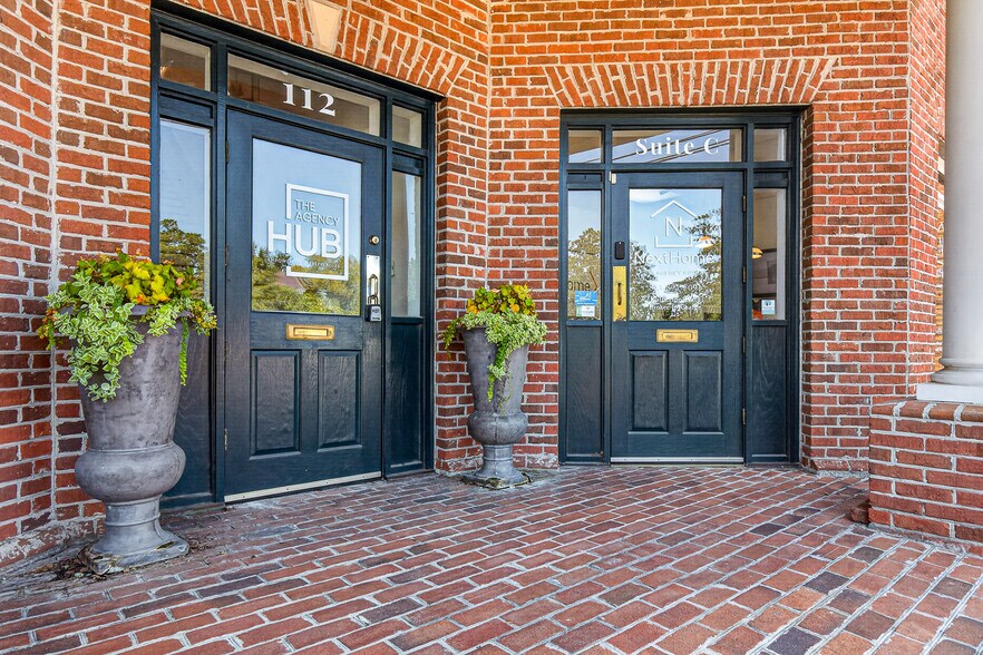 More Photos Of 112 W Doty Ave, Summerville Coworking Space