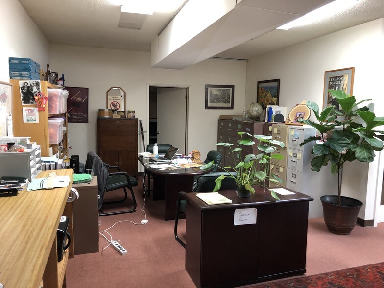 More Photos Of 145 Jordan St, San Rafael Service For Lease