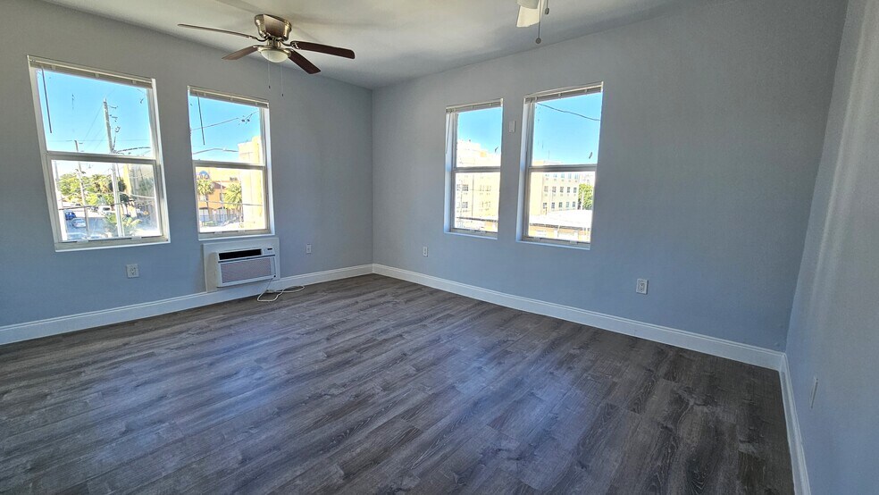 More Photos Of 1142 SW 4th St, Miami Apartments For Sale