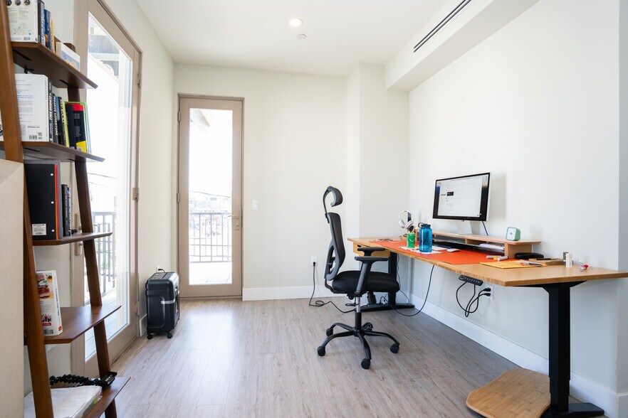 More Photos Of 8520 Whitworth Dr, Los Angeles Apartments For Sale