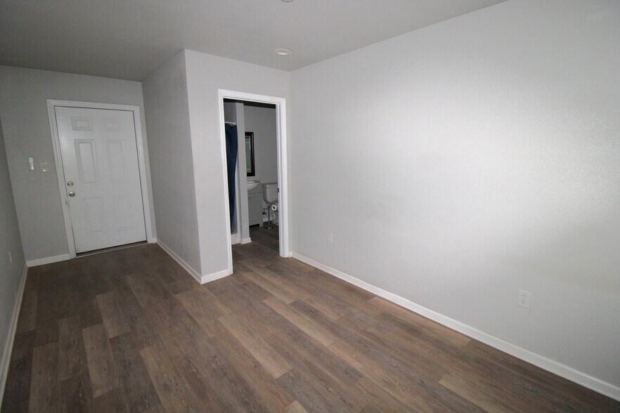 More Photos Of 5900 County Road 1142, Midland Warehouse For Sale
