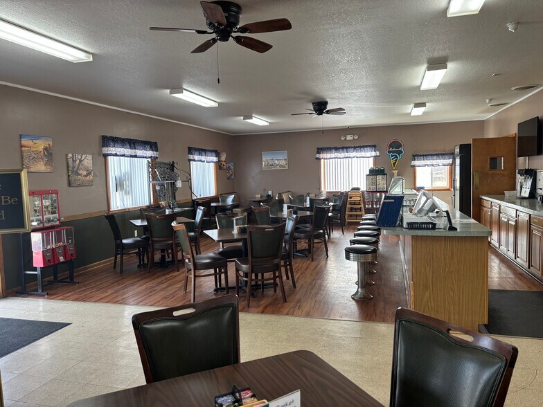 Primary Photo Of 4949 Main St, Hale Restaurant For Sale