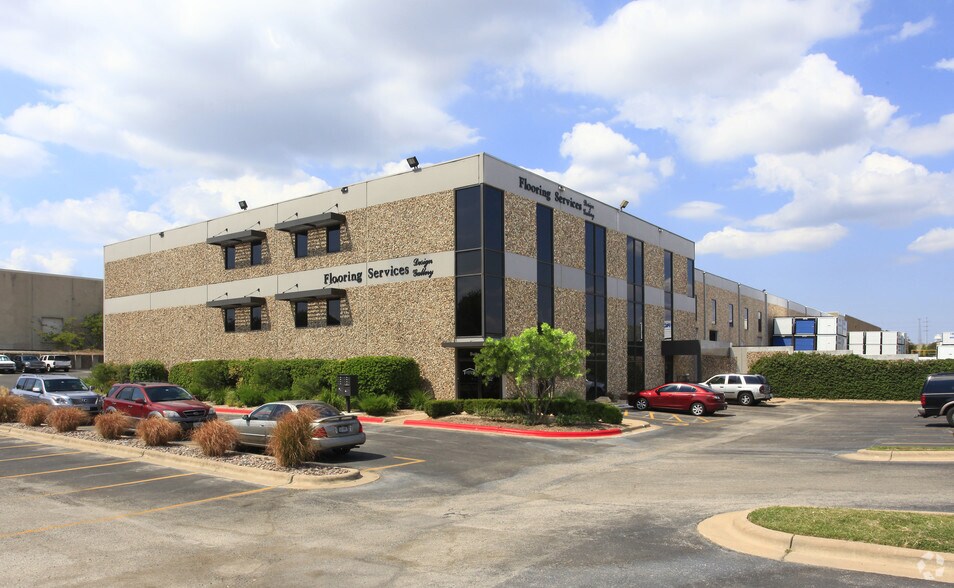 Primary Photo Of 10300 Metric Blvd, Austin Warehouse For Lease