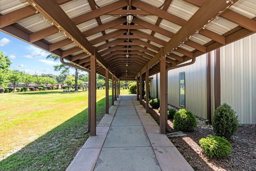 More Photos Of 5725 Jarrett Rd, Prichard Lodge Meeting Hall For Sale