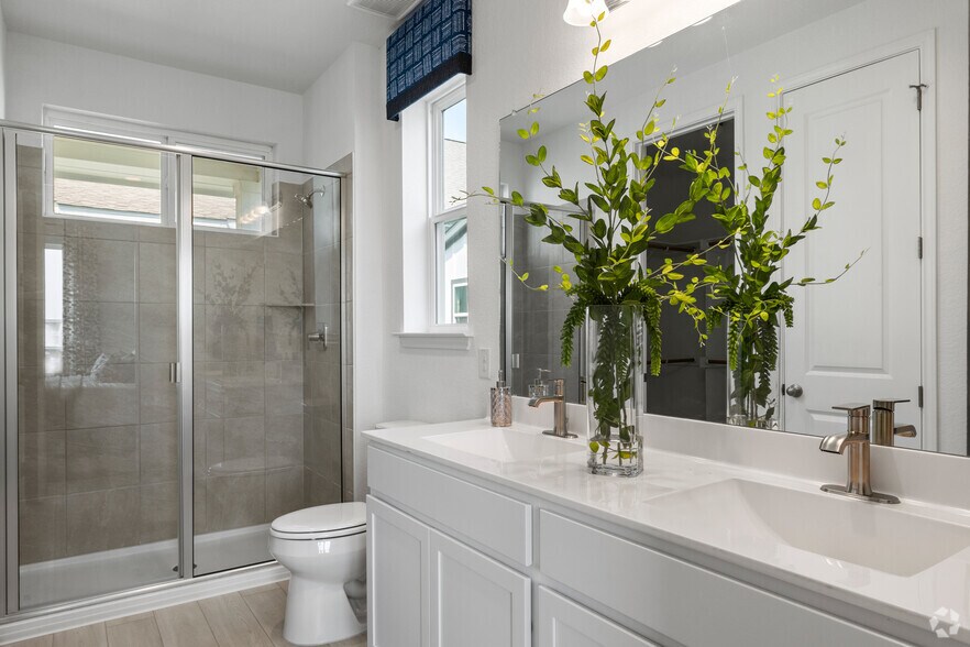 More Photos Of Garten Haus at Solms Landing, New Braunfels Specialty For Sale