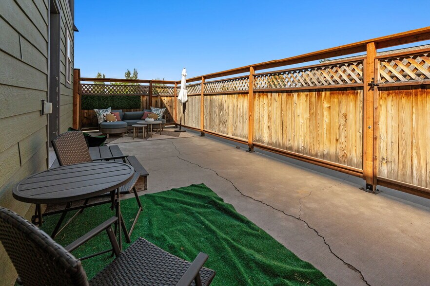 More Photos Of 440 Ice Center Ln, Bozeman Apartments For Sale