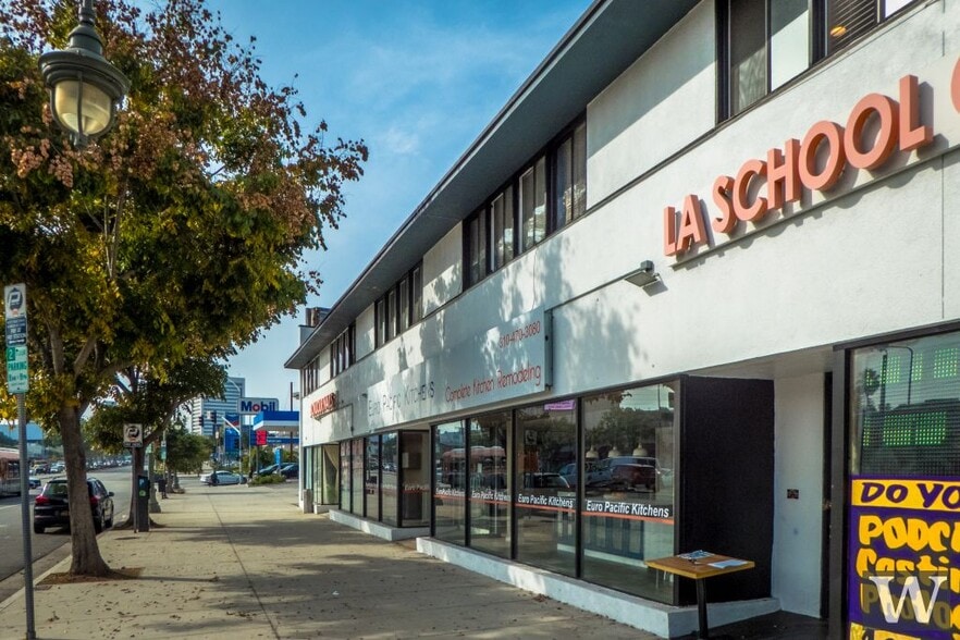 More Photos Of 10835-10841 Santa Monica Blvd, Los Angeles Office For Lease
