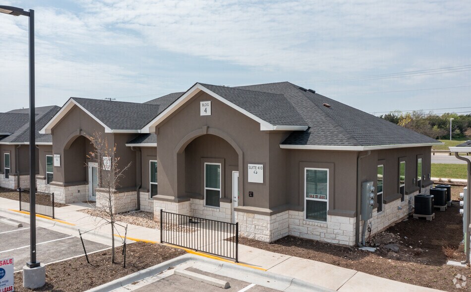 Primary Photo Of 660 S Bagdad Rd, Leander Office For Sale