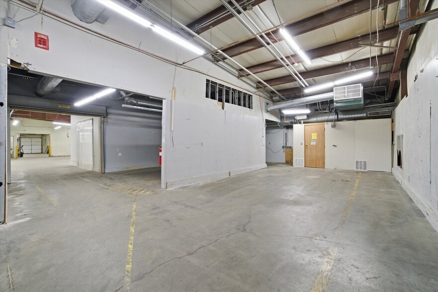 More Photos Of 95 Runnells Bridge Rd, Hollis Manufacturing For Sale