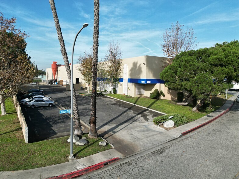 More Photos Of 6801 Wilson Ave, Los Angeles Warehouse For Lease
