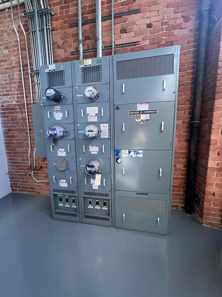 More Photos Of 1138-1148 N Western Ave, Los Angeles Loft Creative Space For Lease