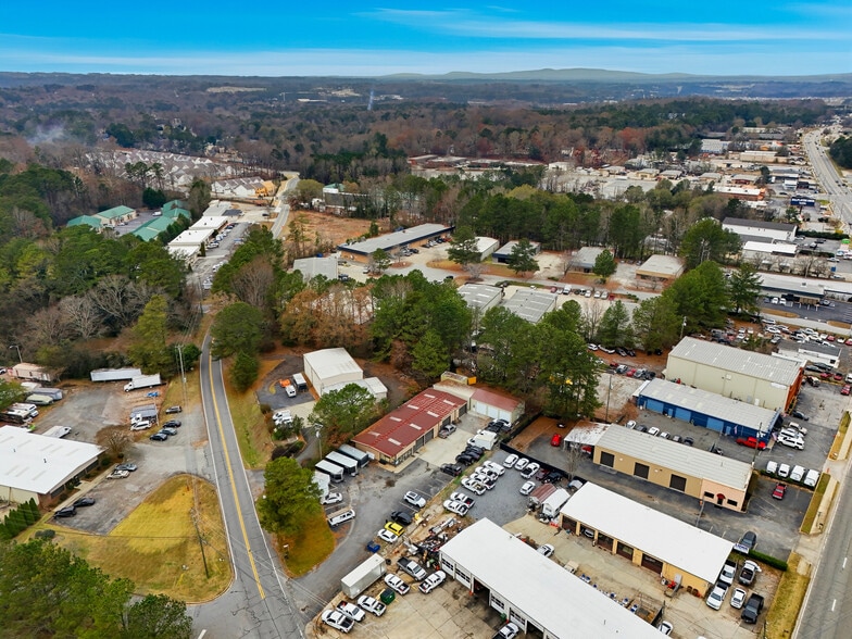 More Photos Of 961 Shallowford Rd NE, Kennesaw Warehouse For Sale
