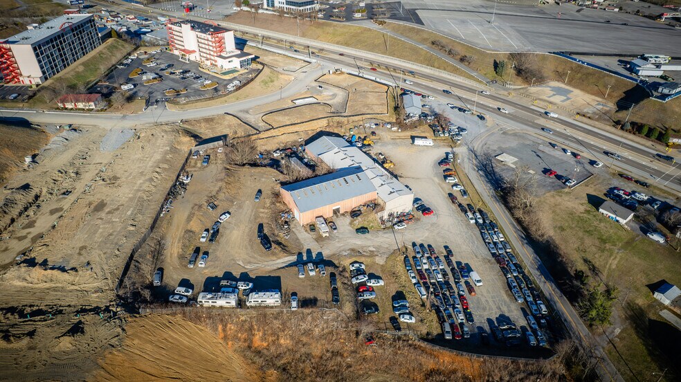More Photos Of 116 Old Thomas Bridge Rd, Bluff City Warehouse For Lease
