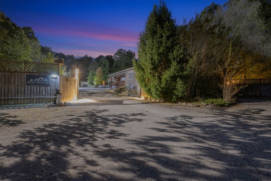 More Photos Of 11845 US 41 St, Monteagle Trailer Camper Park For Sale