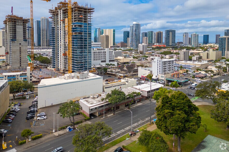 More Photos Of 1413-1427 King St, Honolulu Unknown For Lease