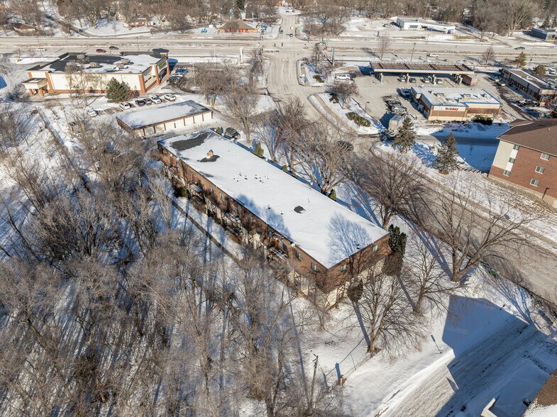 More Photos Of 7734-7748 Silver Lake Rd, Mounds View Apartments For Sale