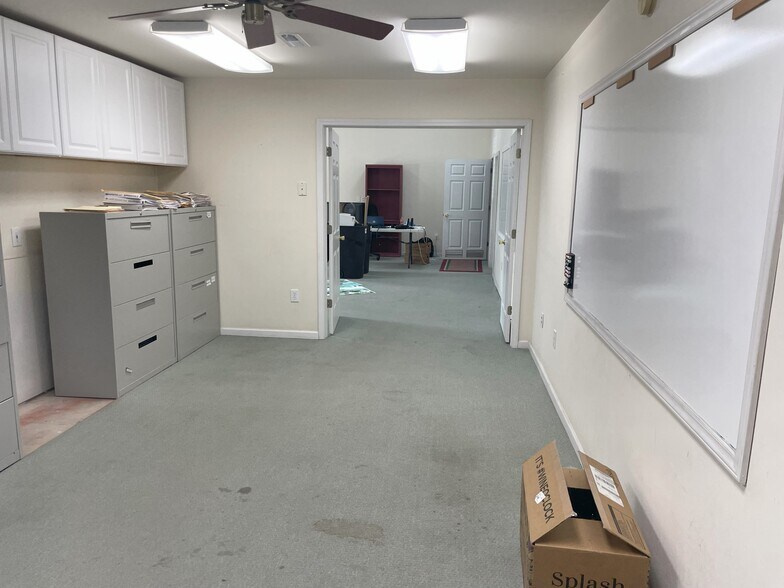 More Photos Of 328 Tiller Dr, Pawleys Island Warehouse For Lease