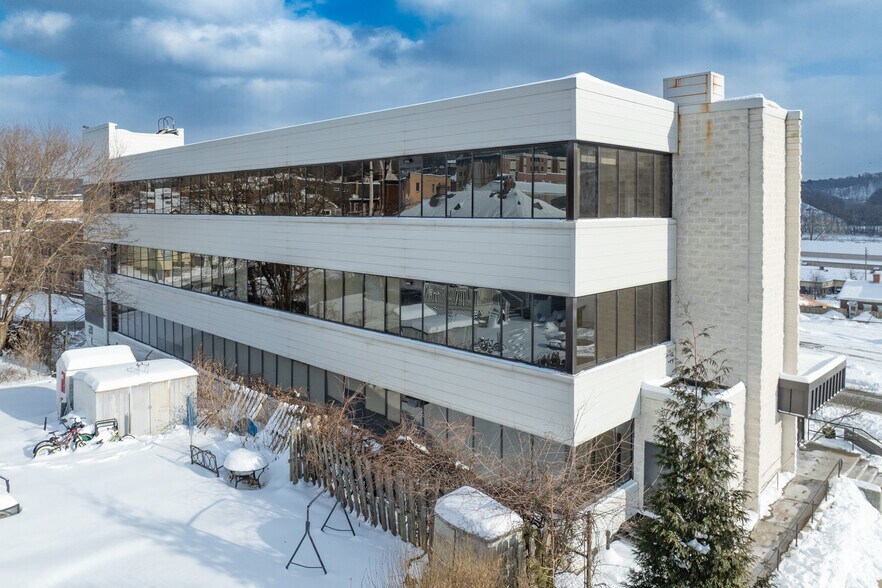 More Photos Of 221 7th St, Pittsburgh Office For Lease